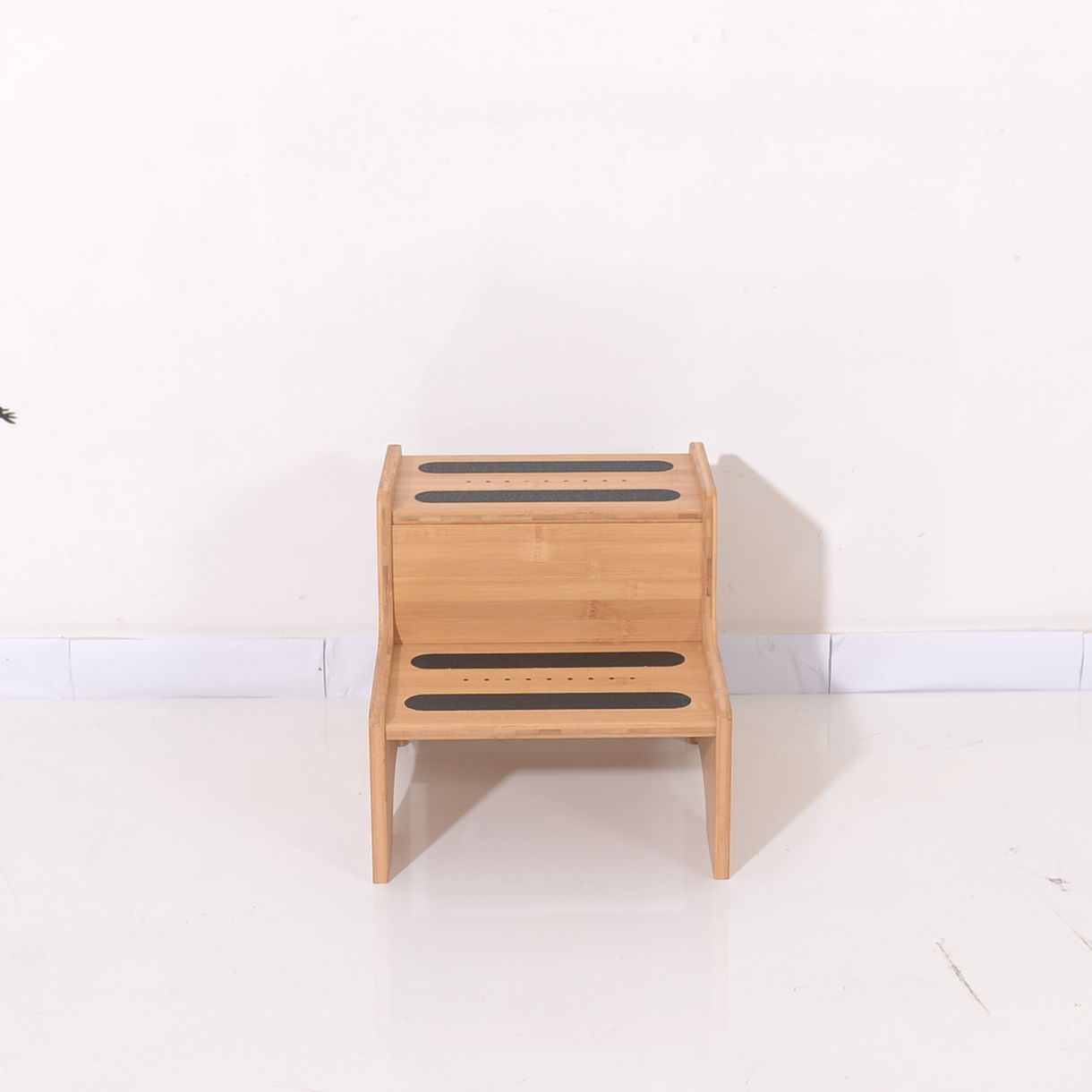 Modern Design Heavy-Duty Bamboo Step Stool Sturdy Kids Toddler Anti-Slip Learning Tower Bathroom Use